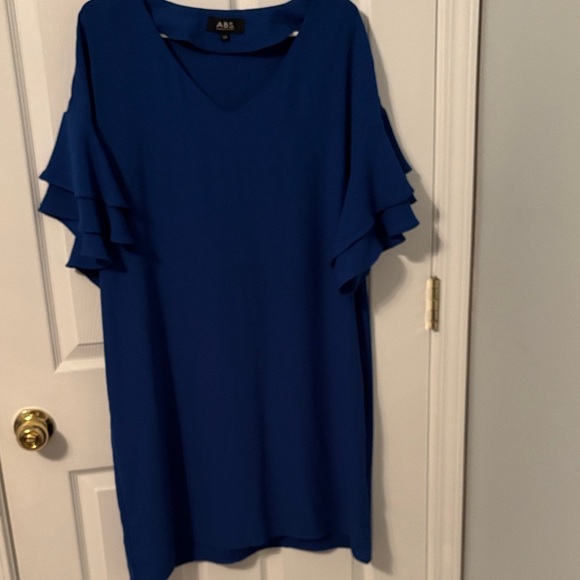 Women's Blue Ruffle Sleeve Dress - Picture 2 of 4